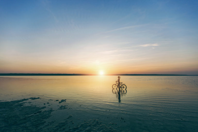 Image 250: Bicycle at beach.min